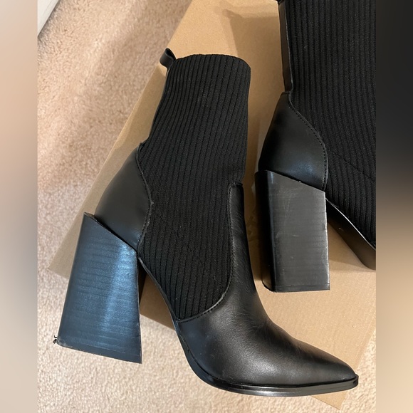 Steve Madden tackle black boots - Picture 2 of 2